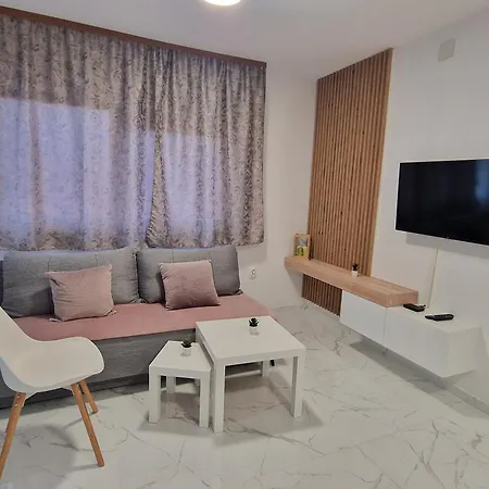 Apartmani Modus - Self-Check-In Virovitica Exterior photo